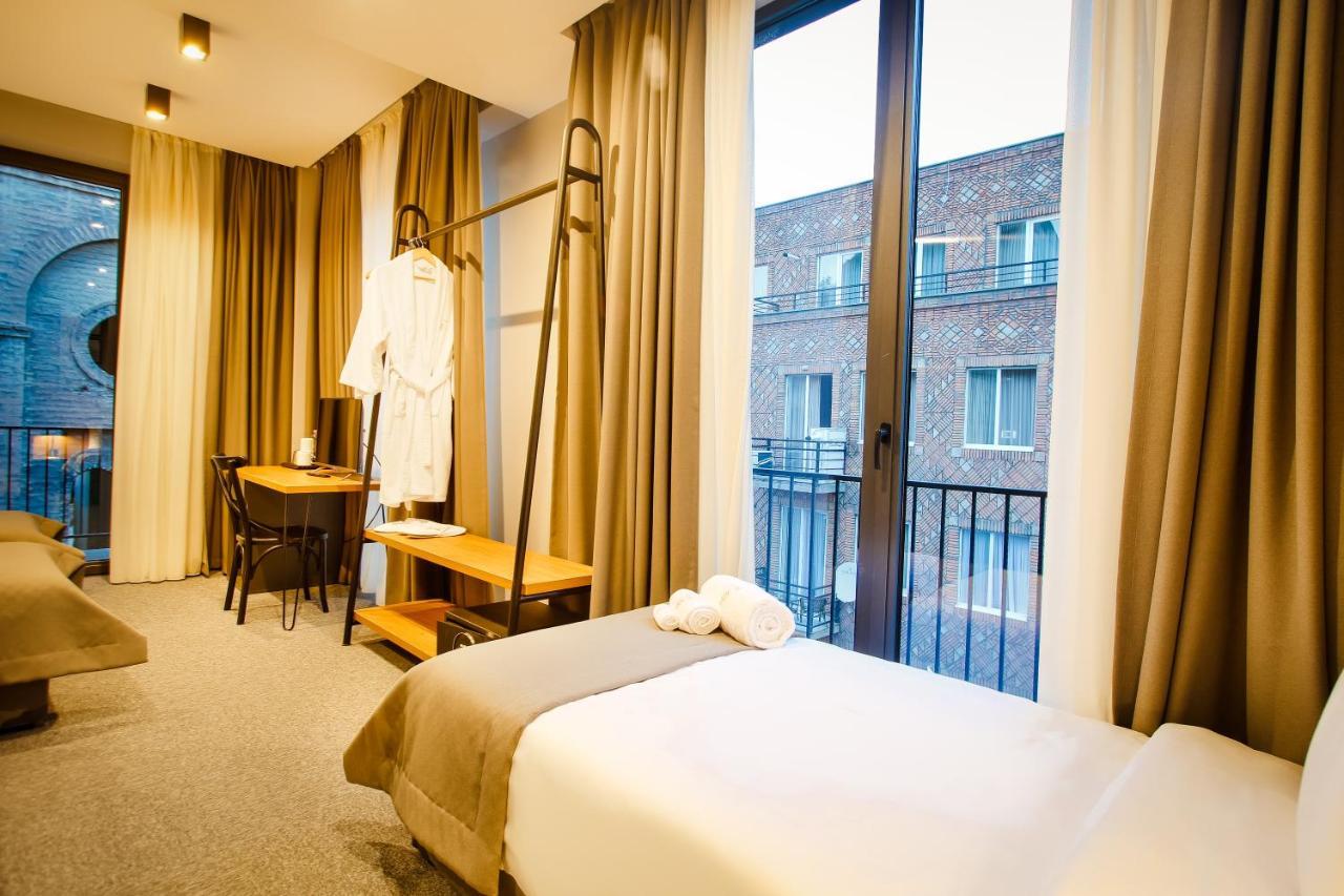 Hotel Tuta Tbiliszi Kültér fotó